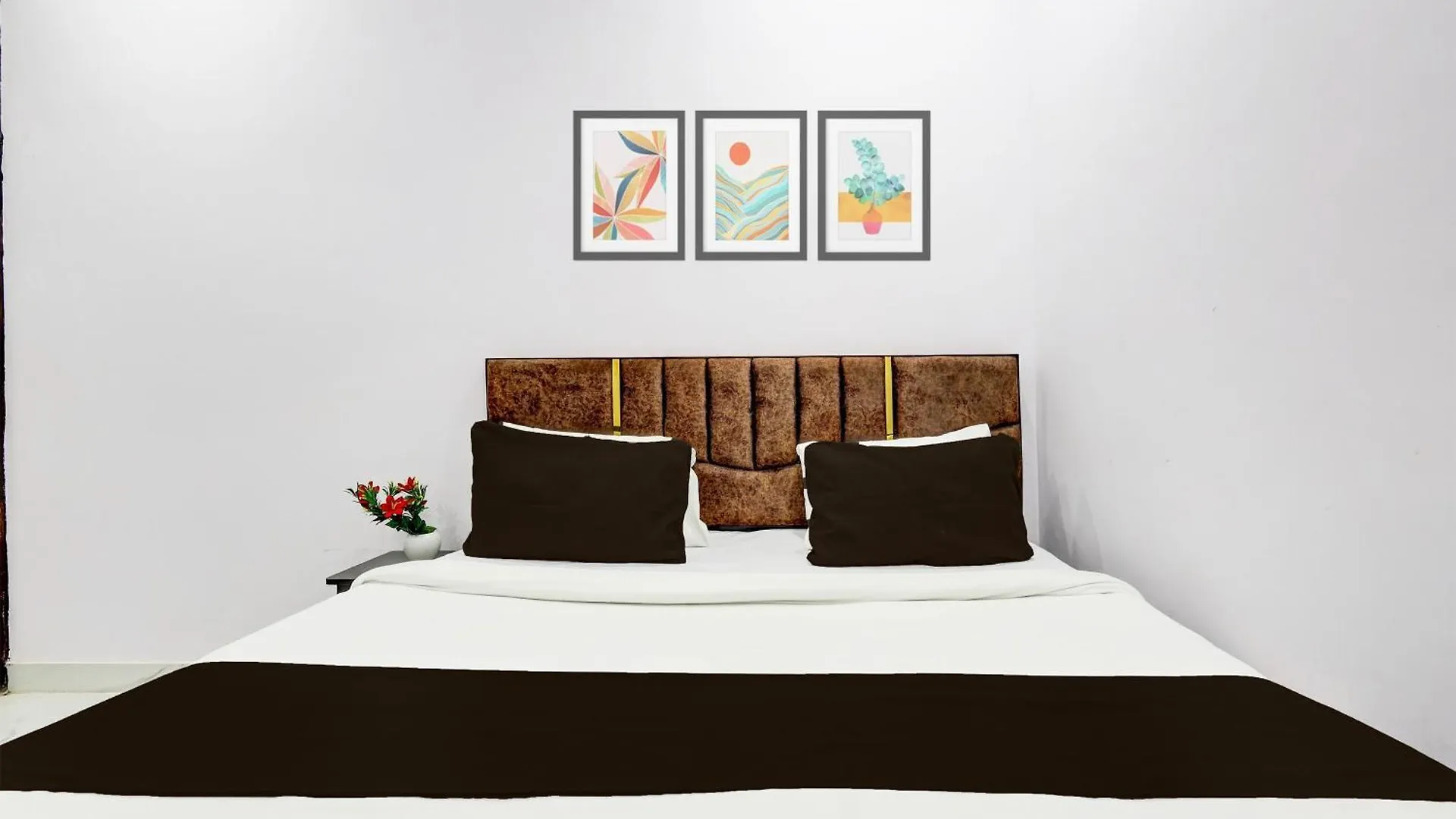 ***  Hotel The Arrow Near Paschim Vihar Delhi  India