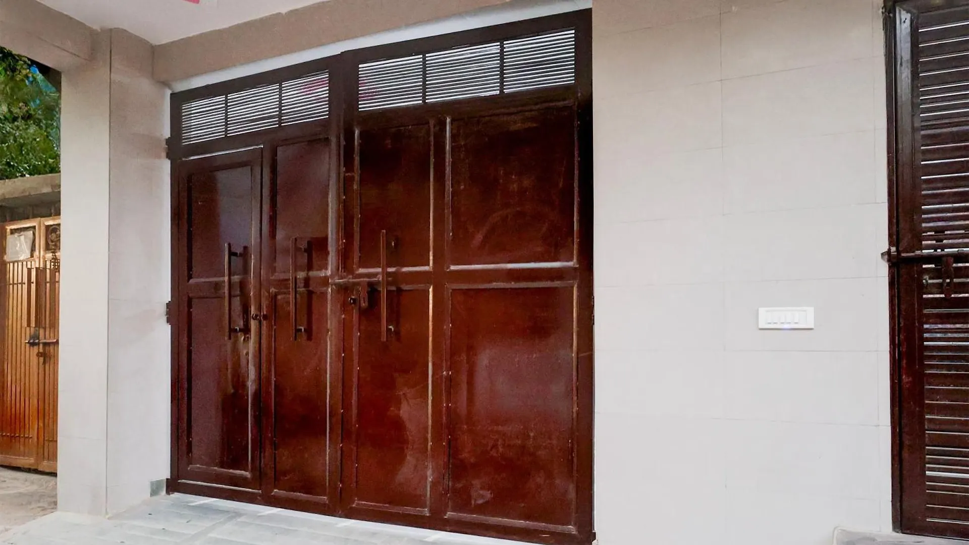 Hotel The Arrow Near Paschim Vihar 델리 인도